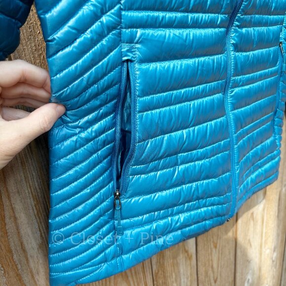 Patagonia Ultralight Down Jacket Underwater Blue‎ Size Medium Puffer 800 Fill - Picture 9 of 14